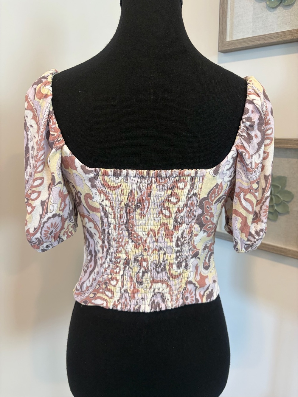 Aritzia Wilfred Novella Paisley Smocked Sweetheart Puff Sleeve Crop Top EUC - Picture 4 of 9